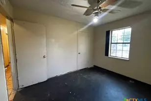 122 Rosa St, Edna, TX 77957 - Photo 16