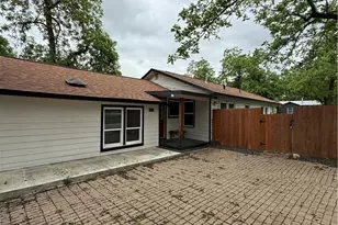 1428 Lee St, New Braunfels, TX 78130 - Photo 18