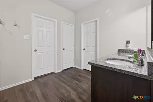 524 Long Leaf Dr, New Braunfels, TX 78130 - Photo 14