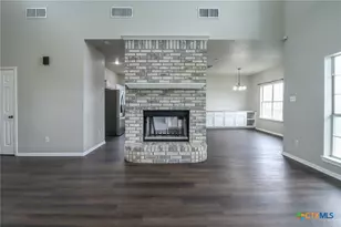 1810 Mesa Oaks Cir, Harker Heights, TX 76548 - Photo 10