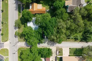1006 N Fannin Ave, Cameron, TX 76520 - Photo 2