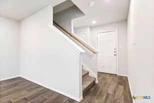 2432 Ayers Dr, Seguin, TX 78155 - Photo 2