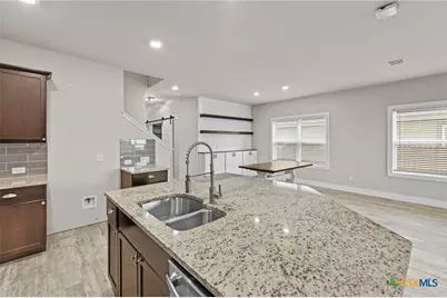 2057 Meadow Pipit, New Braunfels, TX 78130 - Photo 6