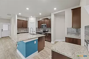 2057 Meadow Pipit, New Braunfels, TX 78130 - Photo 8