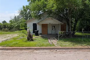 1507 E Ave E, Temple, TX 76501 - Photo 2