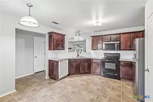 1309 Marlee Cir, Copperas Cove, TX 76522 - Photo 10
