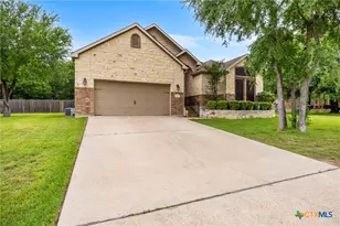 2501 Twin Ridge Ct, Belton, TX 76513 - Photo 2