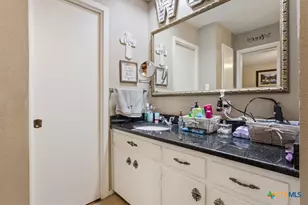 210 E Leon St, Gatesville, TX 76528 - Photo 24