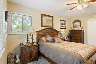 210 E Leon St, Gatesville, TX 76528 - Photo 22