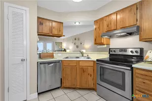 1226 Cougar Dr, Canyon Lake, TX 78133 - Photo 10