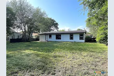 2405 E Mimosa Avenue, Victoria, TX 77901 - Photo 12