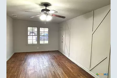 2405 E Mimosa Avenue, Victoria, TX 77901 - Photo 4