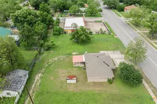 208 N 8th St, Temple, TX 76501 - Photo 10