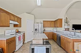 1516 Paint Brush Dr, Lockhart, TX 78644 - Photo 8