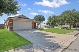 1516 Paint Brush Dr, Lockhart, TX 78644 - Photo 4