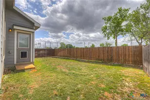 621 Kulpa Cross, Seguin, TX 78155 - Photo 18