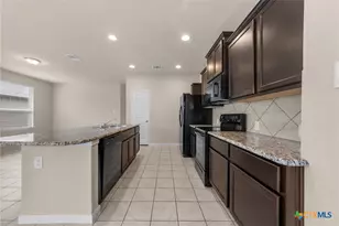 1351 Fall Cover, New Braunfels, TX 78130 - Photo 6