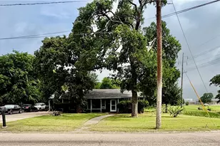1313 Live Oak St, Marlin, TX 76661 - Photo 4