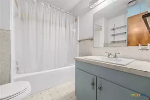 618 Fair Ln, New Braunfels, TX 78130 - Photo 18