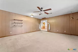 618 Fair Ln, New Braunfels, TX 78130 - Photo 14