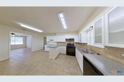 205 E 2nd, Georgetown, TX 78626 - Photo 14