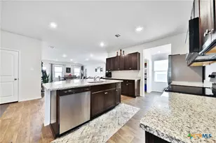 801 Cinnamon Teal, Seguin, TX 78155 - Photo 20