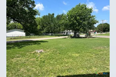 701 Golf Course Road, Gatesville, TX 76528 - Photo 22