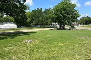 701 Golf Course Rd, Gatesville, TX 76528 - Photo 22