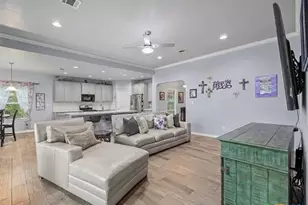 1701 Meadow Ln, Lockhart, TX 78644 - Photo 6