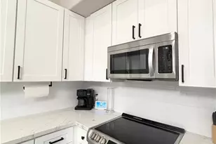 56 W Bank Ct, Port O'Connor, TX 77982 - Photo 14