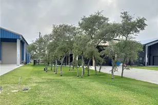 56 W Bank Ct, Port O'Connor, TX 77982 - Photo 44