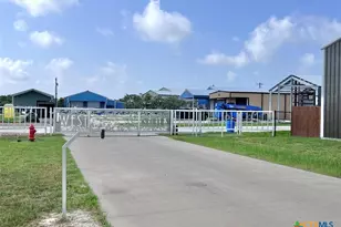 56 W Bank Ct, Port O'Connor, TX 77982 - Photo 6