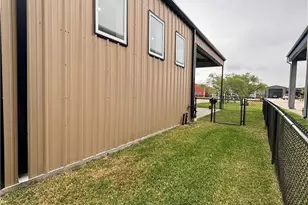 56 W Bank Ct, Port O'Connor, TX 77982 - Photo 48