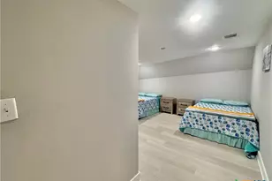56 W Bank Ct, Port O'Connor, TX 77982 - Photo 34