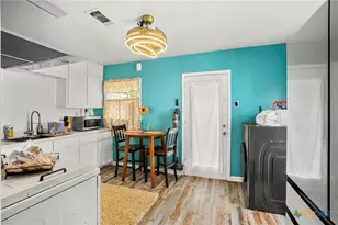 1312 S 21st St, Temple, TX 76504 - Photo 2
