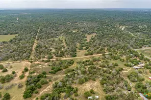 132 Roemer Ln, Floresville, TX 78114 - Photo 4