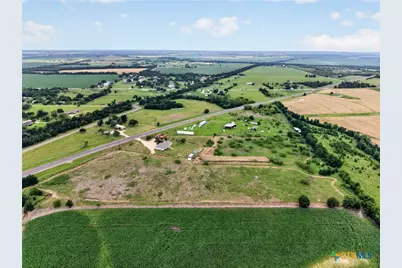 9406 N Highway 77, Burlington, TX 76519 - Photo 14