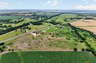 9406 N Hwy 77, Burlington, TX 76519 - Photo 14