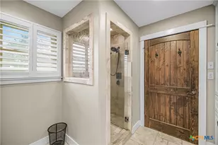 8359 Lower Mission Valley Rd, Victoria, TX 77905 - Photo 24