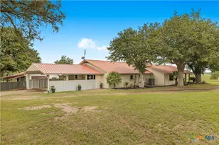 8359 Lower Mission Valley Rd, Victoria, TX 77905 - Photo 4