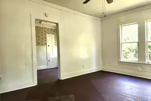 1014 S 29th St, Temple, TX 76504 - Photo 4