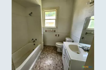 1014 S 29th Street, Temple, TX 76504 - Photo 18