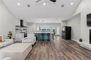 2204 Magnolia Dr, Round Rock, TX 78664 - Photo 6
