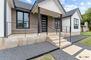 2204 Magnolia Dr, Round Rock, TX 78664 - Photo 4