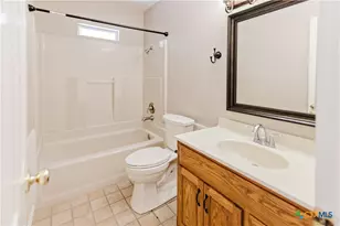 103 Poenitsch St, Cuero, TX 77954 - Photo 28