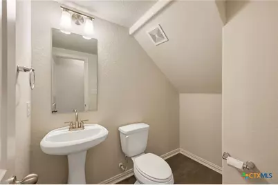 2038 Flametree Avenue, Canyon Lake, TX 78132 - Photo 18