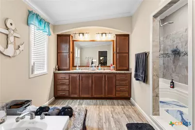 1845 Royal Road, Port Lavaca, TX 77979 - Photo 16