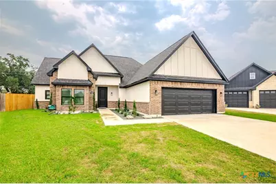 109 Luke Court, Victoria, TX 77904 - Photo 1