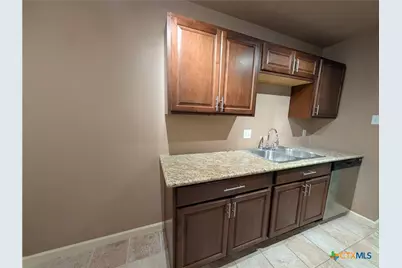 551 Terminal Loop Road #D5, Mcqueeney, TX 78123 - Photo 4
