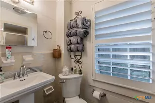 1120 N 13th St, Temple, TX 76501 - Photo 14